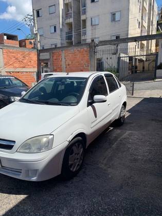 CHEVROLET CORSA 1.4 MPFI PREMIUM SEDAN 8V FLEX 4P MANUAL